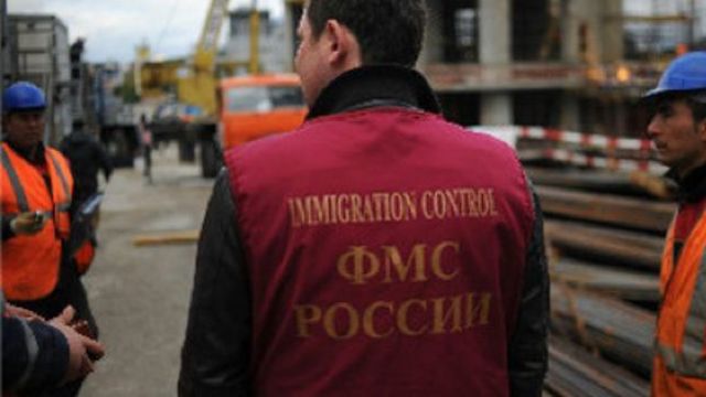 PROMISIUNI: În două săptămâni, Rusia va anunța mecanismul de amnistiere a migranților moldoveni