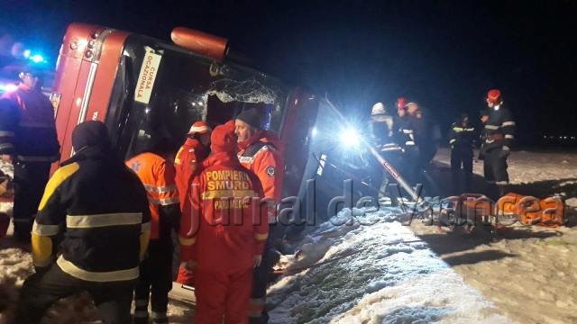 TRAGEDIE: Un autocar care venea din Italia și se îndtrepta spre Chișinău s-a răsturnat în România