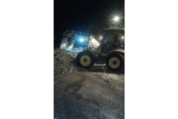 EFICIENŢĂ: Muncitorii au împrăștiat circa 200 de tone de material antiderapant pentru combaterea ghețușului