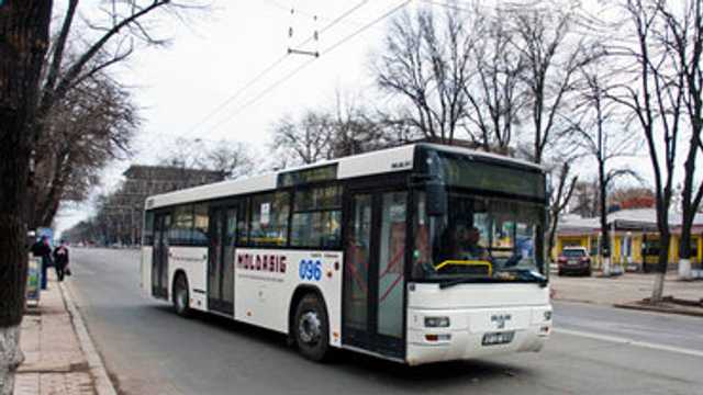 Primăria Chișinău anunță modificarea itinerarului unei rutei de autobuz din sectorul Botanica