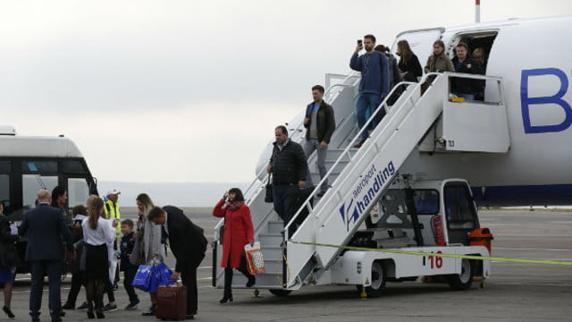 Pasagerii care au avut de suferit din cauza zborurilor anulate sau a întârzierilor prelungite au fost despăgubiți