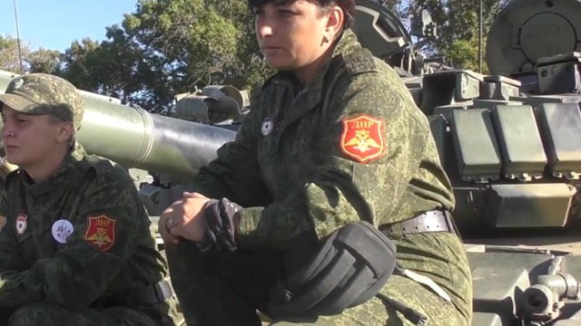 FLASH! O separatistă din Donbas, fost comandant al unei divizii de tancuri a teroriştilor, s-a predat forţelor Kievului