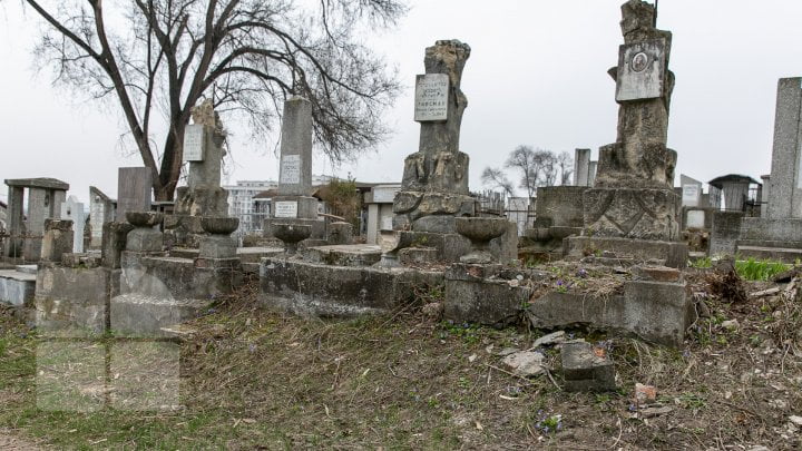 IMPORTANT: Statele Unite ale Americii apreciază eforturile Guvernului Moldovei de a restaura cimitirul evreiesc din Chişinău