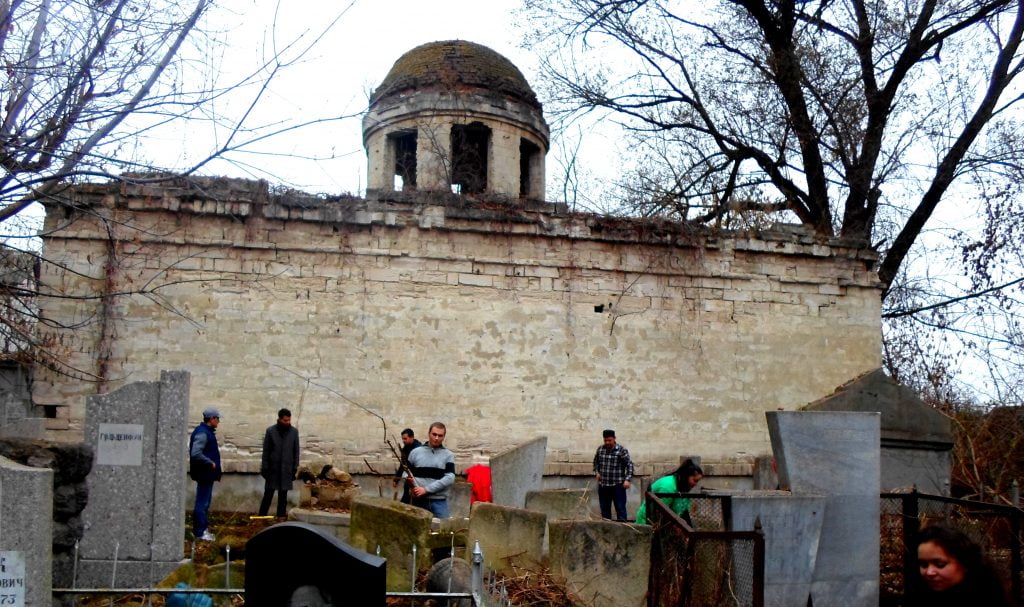 Reabilitarea cimitirului evreiesc din Chișinău, un alt obiectiv al Guvernului