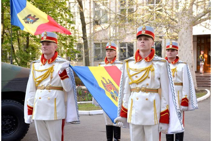 Republica Moldova marchează Ziua Drapelului de Stat