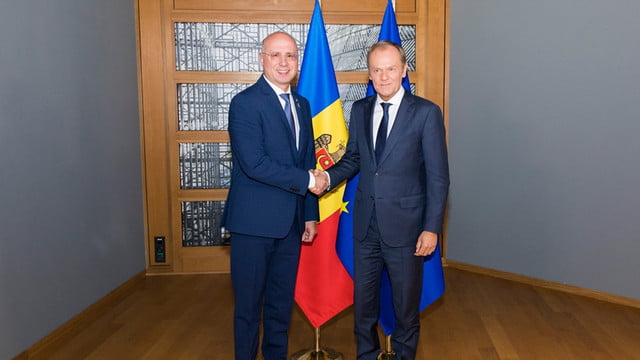 Integrarea europeană și implementarea Acordului de Asociere - priorități strategice comunicate de Pavel Filip într-o întâlnire cu Donald Tusk
