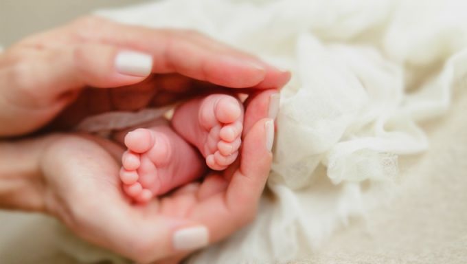 CIFRA ZILEI: În primele trei luni ale anului 2019 au fost acordate peste 6000 de indemnizații majorate la nașterea copilului