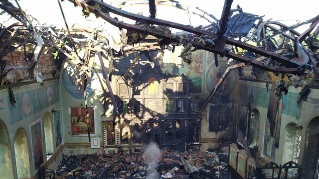 ALERTĂ! Focul a distrus o biserică de la Ocnița