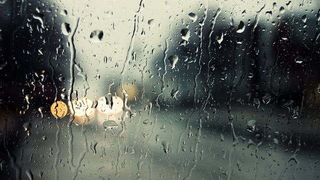 Ploile revin în Moldova: Temperaturile vor oscila între 23-25 de grade ziua