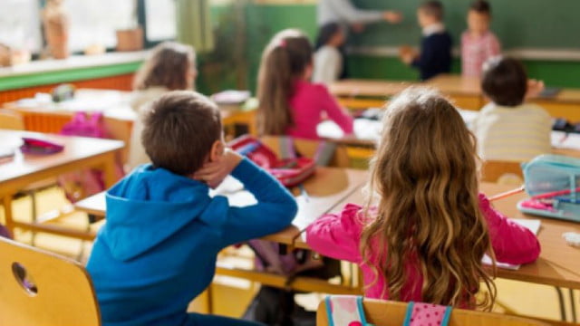 Ministerul Educației AVERTIZEAZĂ: Sunt interzise plățile informale în școli și grădinițe
