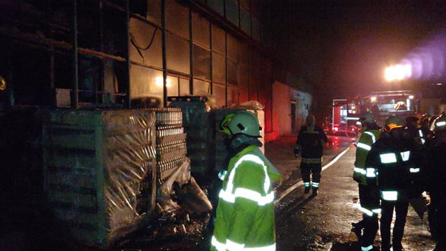 Ce se afla în depozitul care a ars ieri seara pe bulevardul Moscovei