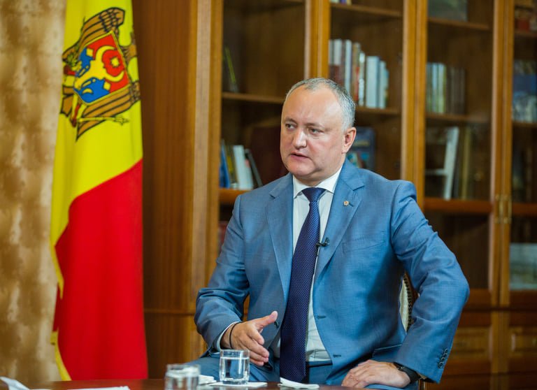 Președintele Dodon a dezvăluit că investitorul nu a investit bani proprii în Air Moldova