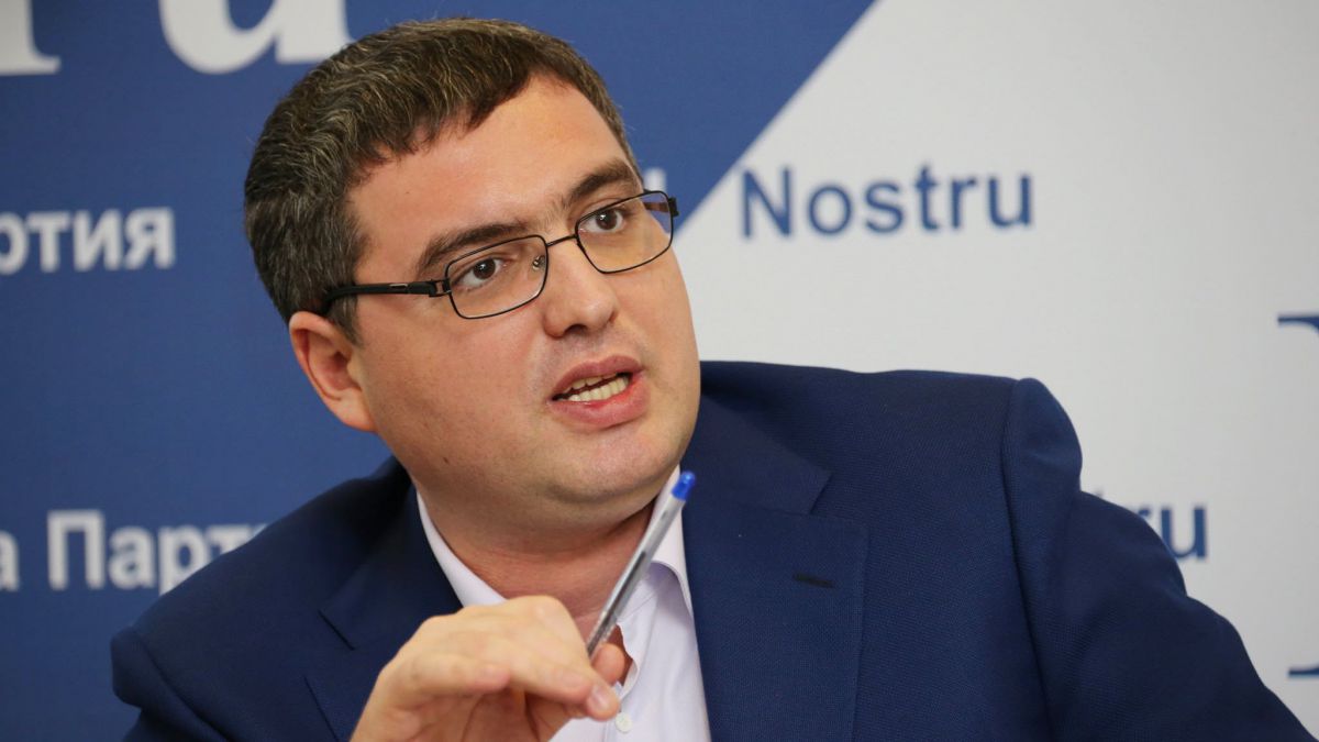 Nu avem cum să nu înțelegem că în cazul alegerilor anticipate, Usatîi va avea o pondere substanțială în parlamentul moldovenesc, spune Angela Aramă