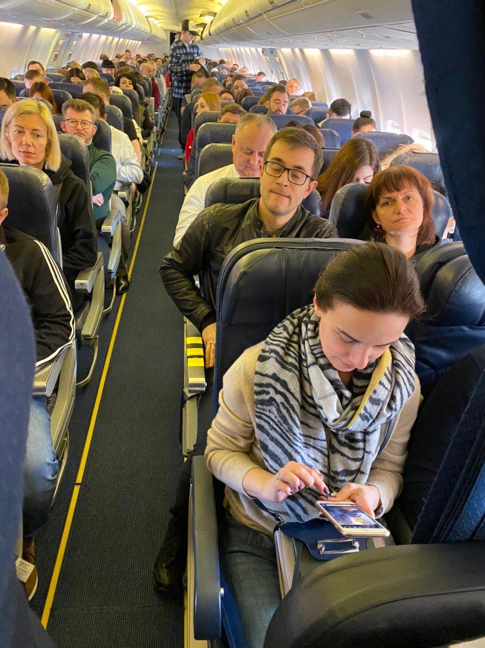 Deputatul Radei Supreme a Ucrainei: În avion, printre pasageri, am fost bucuros să îl văd pe președintele Moldovei