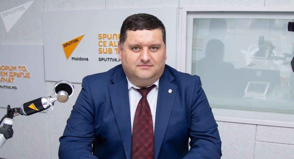 Socialistul Petru Burduja a îndemnat deputații să renunțe la populism într-o perioadă atât de complicată