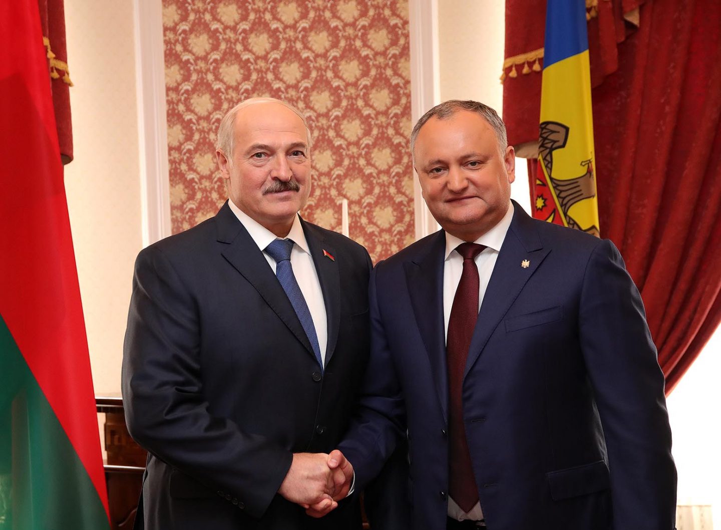 Igor Dodon i-a transmis un mesaj de felicitare lui Lukașenko