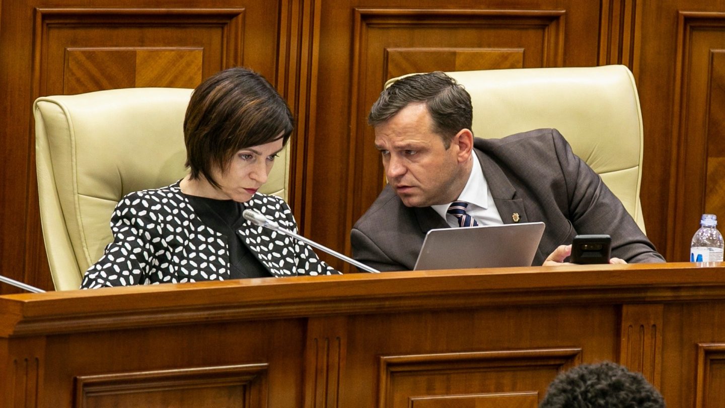 Șefului statului explică de ce Maia Sandu și Andrei Năstase se tem să-și asume riscurile unei guvernări în perioada pandemiei și a crizei economice