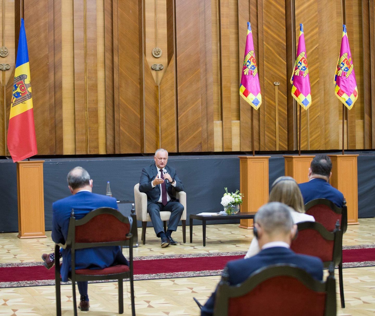 VIDEO // Președintele Igor Dodon a avut o întrevedere cu ambasadorii acreditați în Republica Moldova