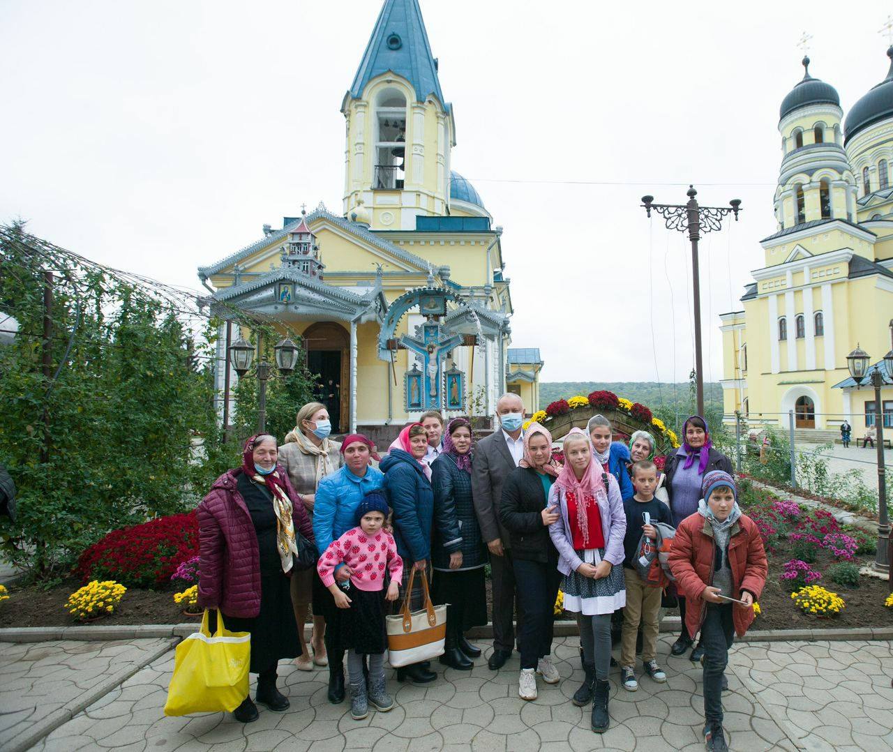 Igor Dodon a felicitat toţi creştinii ortodocşi cu ocazia sărbătorii Preacuvioasei Parascheva