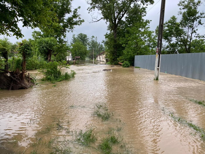 Localitățile din Criuleni și Glodeni, afectate de ploile de ieri, vor primi ajutor de la Guvern