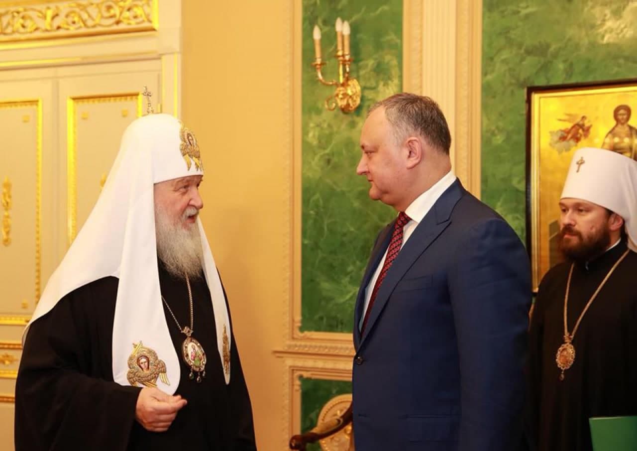 Igor Dodon și Patriarhul Kiril au avut o convorbire telefonică
